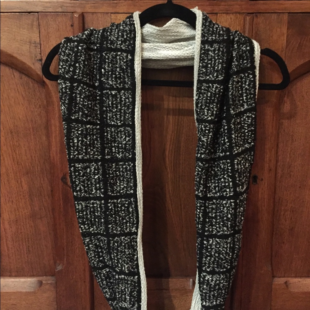 Reversible Altar’d State Infinity Scarf